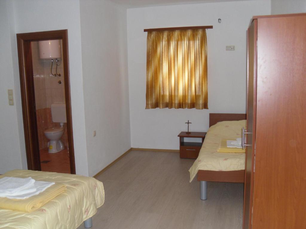 Bed and Breakfast Pansion Alfa à Međugorje Chambre photo